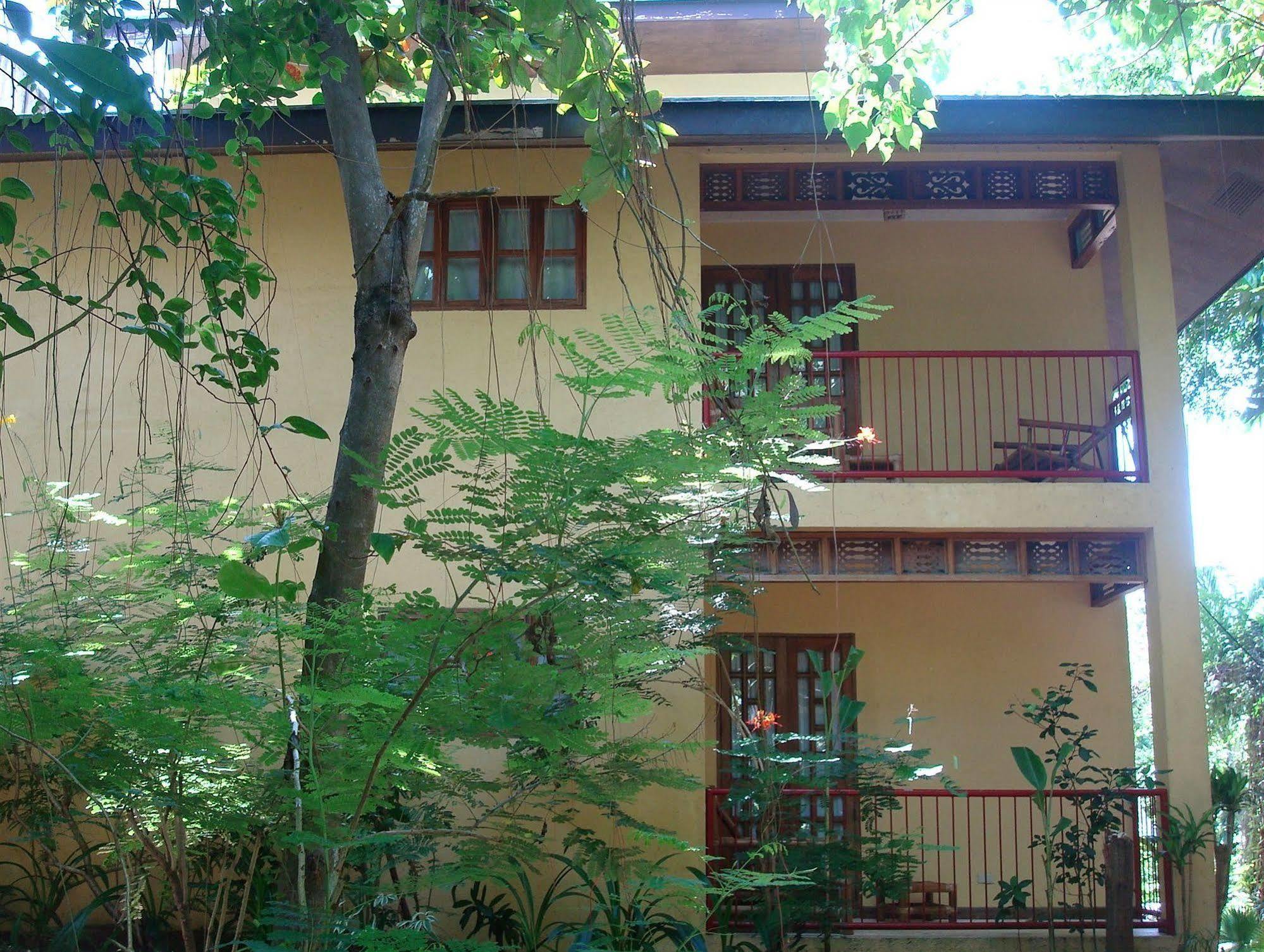 Sun Garden Hilltop Resort Manoc-Manoc Exterior photo